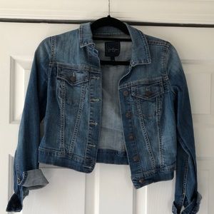 Jessica Simpson cropped denim jacket